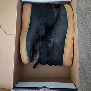 Af1 mid black